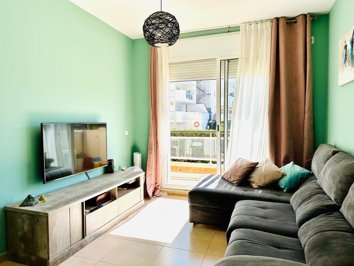 Book Vancouver Apartment Salou